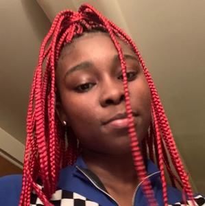 Meet your Posher, Yonna